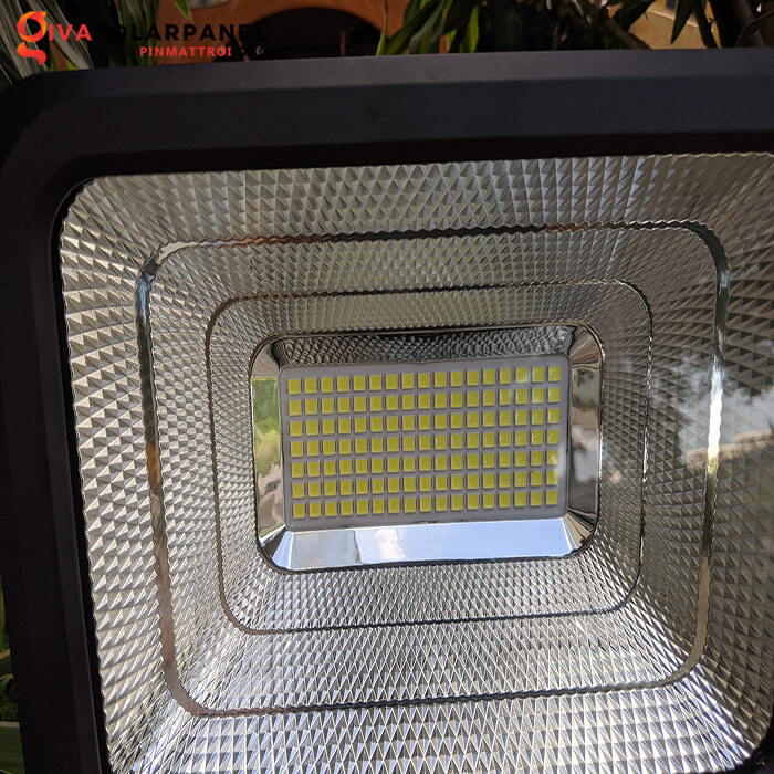 Đèn pha LED NLMT solar light GV9960 60W-10